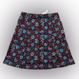 NWT Renee C. Floral Pattern Printed Skirt